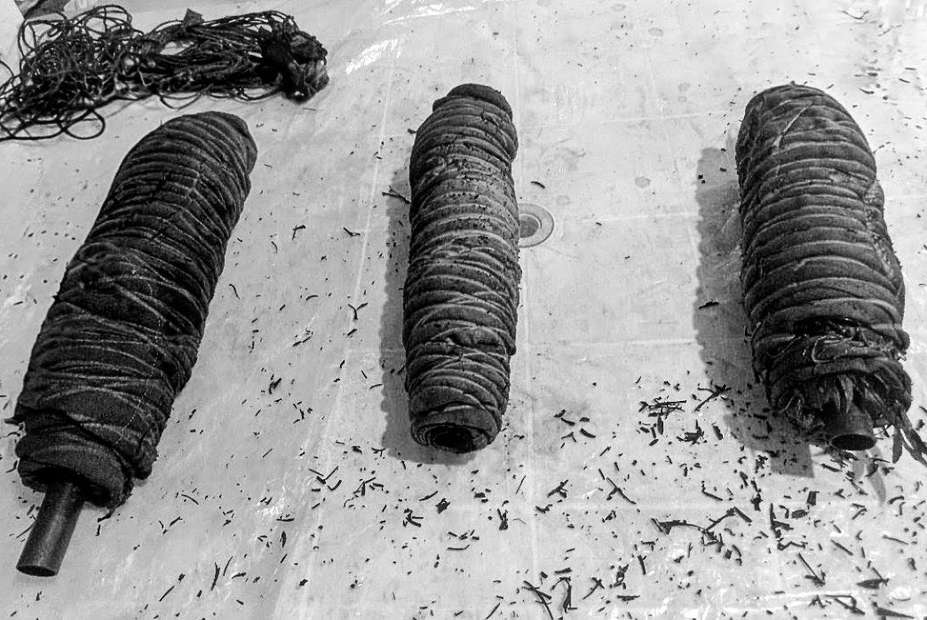 Rollos amarrados, listos para la cocción